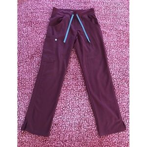 FIGS Burgundy XS Kade Cargo Scrub Pants